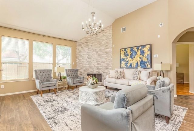4815 Schiller Park Lane, Sugar Land, TX 77479