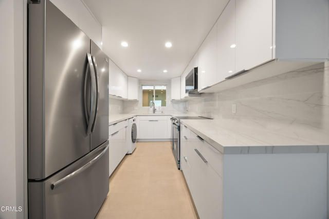 201 Calle Miramar 20, Redondo Beach, CA 90277