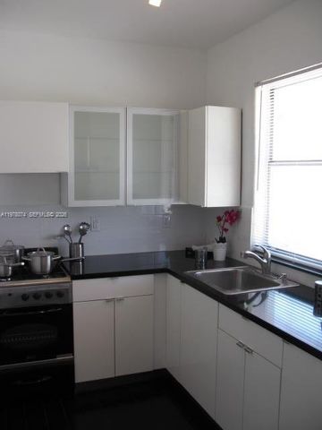 900 Jefferson Ave 4, Miami Beach, FL 33139