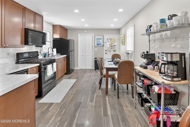 137 Maple Avenue, Keansburg, NJ 07734