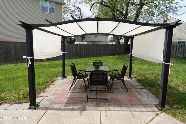 137 Maple Avenue, Keansburg, NJ 07734