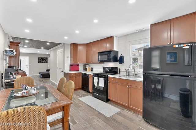 137 Maple Avenue, Keansburg, NJ 07734