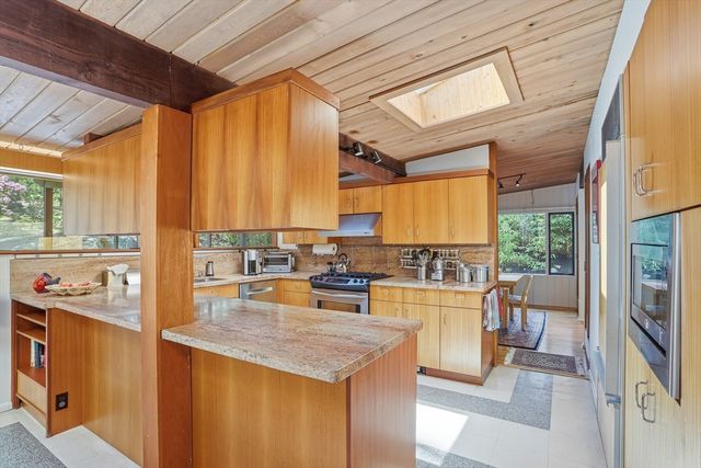 32 Baskin Road, Lexington, MA 02421