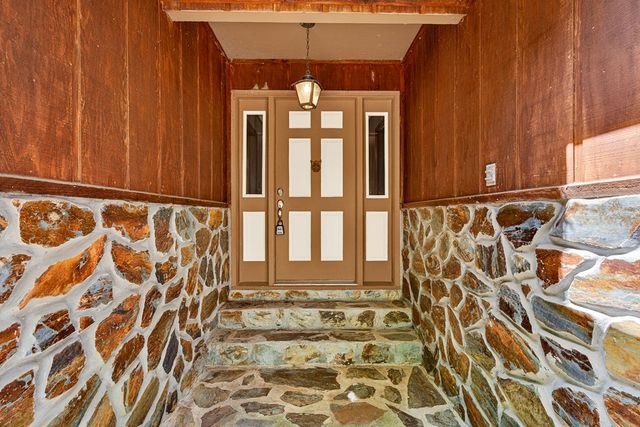 1171 Dogwood Lane, Mineral Bluff, GA 30559