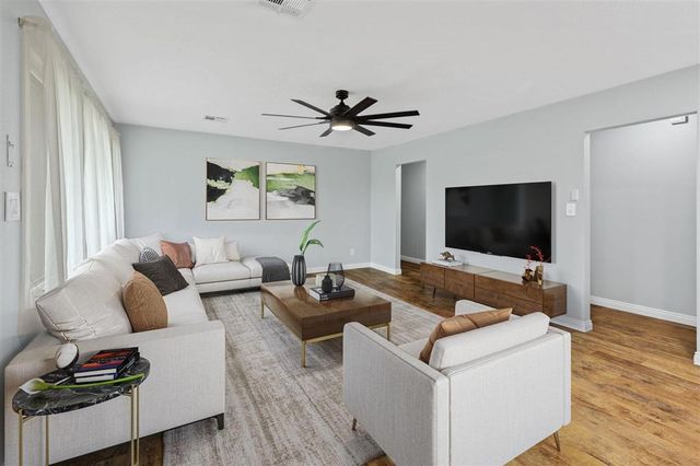 1205 Beech Street, Westlake, LA 70669