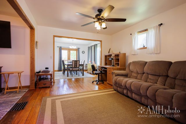 3743 S 8500 E Road, St. Anne, IL 60964