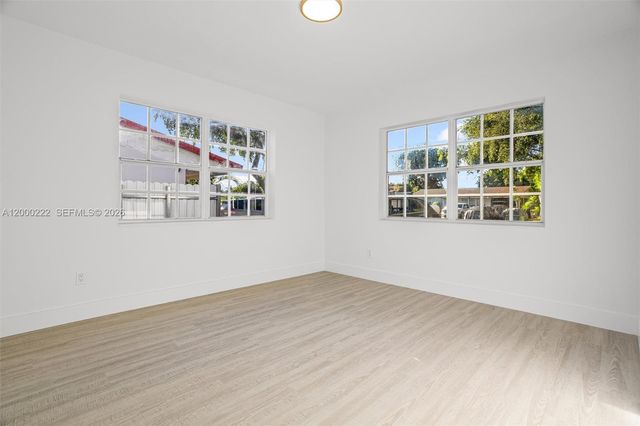 6825 SW 12th St, Pembroke Pines, FL 33023