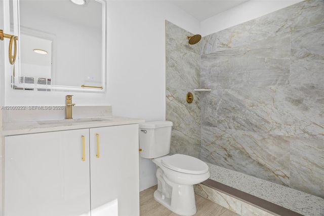 6825 SW 12th St, Pembroke Pines, FL 33023