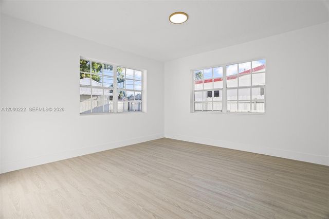 6825 SW 12th St, Pembroke Pines, FL 33023