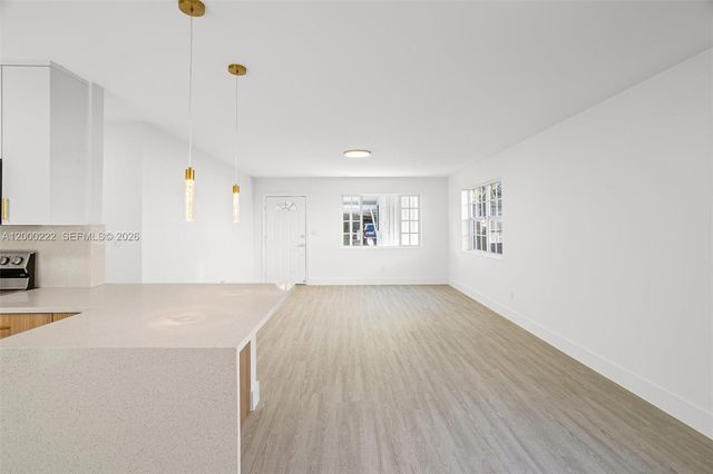 6825 SW 12th St, Pembroke Pines, FL 33023