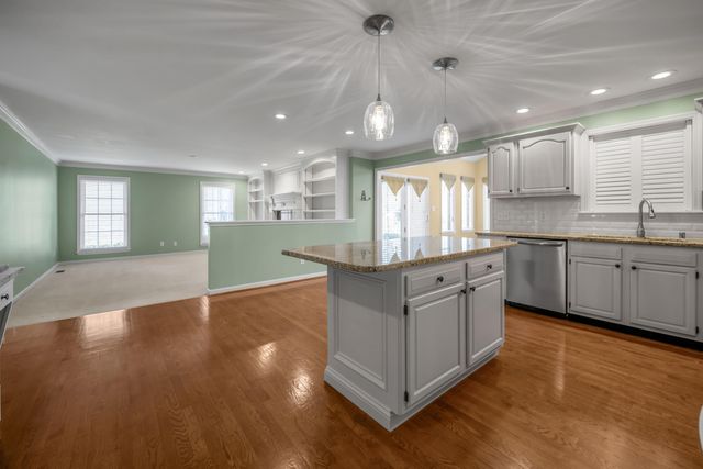 647 Gingermill Lane, Lexington, KY 40509