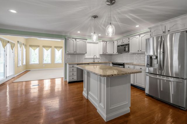 647 Gingermill Lane, Lexington, KY 40509