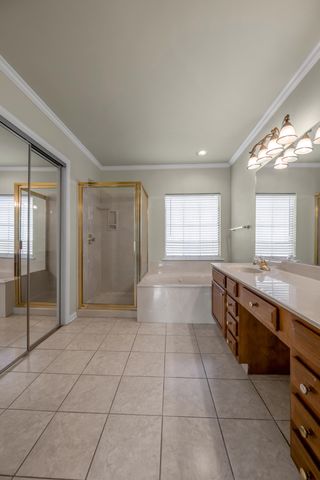 647 Gingermill Lane, Lexington, KY 40509