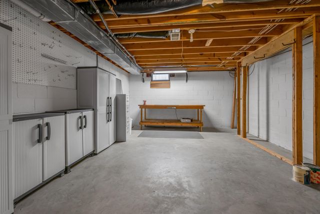 647 Gingermill Lane, Lexington, KY 40509