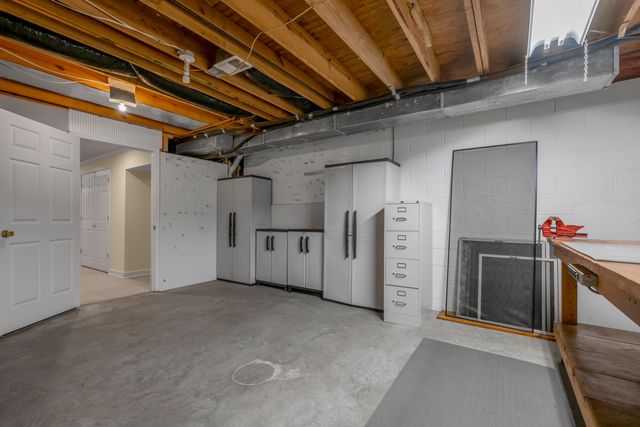 647 Gingermill Lane, Lexington, KY 40509