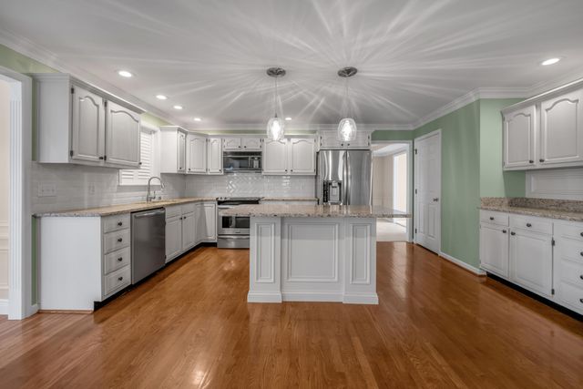 647 Gingermill Lane, Lexington, KY 40509