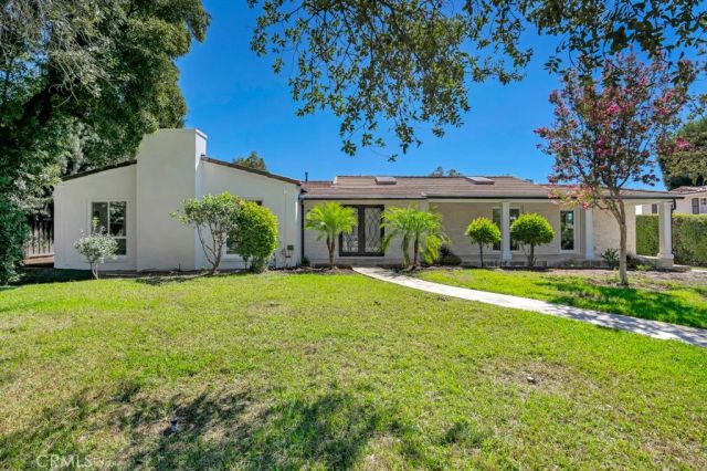 1914 Midlothian Drive, Altadena, CA 91001