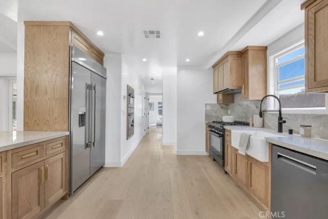 1914 Midlothian Drive, Altadena, CA 91001