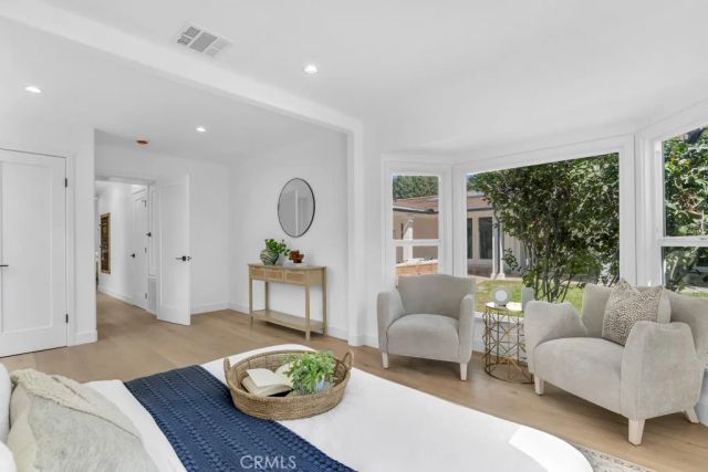 1914 Midlothian Drive, Altadena, CA 91001