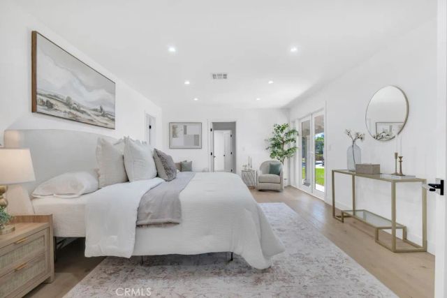 1914 Midlothian Drive, Altadena, CA 91001