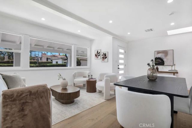 1914 Midlothian Drive, Altadena, CA 91001