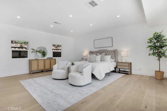1914 Midlothian Drive, Altadena, CA 91001