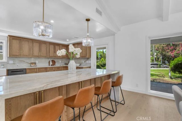 1914 Midlothian Drive, Altadena, CA 91001