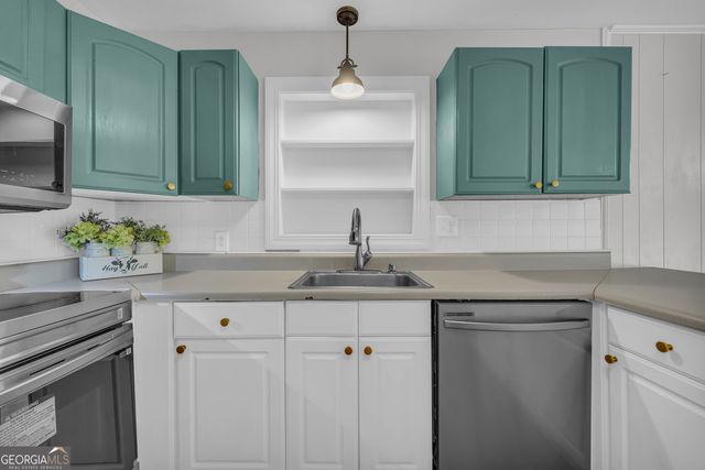 117 Foothills Drive, Cleveland, GA 30528