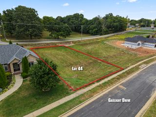 1563 West Gaslight Drive, Springfield, MO 65810
