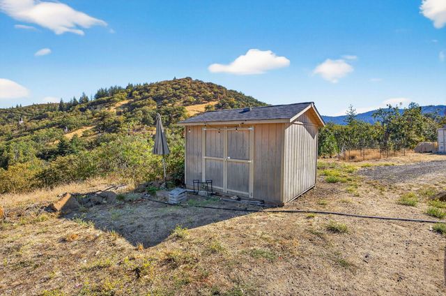 4492 Old Highway 99 S, Ashland, OR 97520