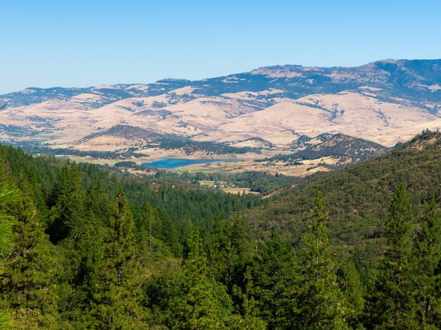 4492 Old Highway 99 S, Ashland, OR 97520