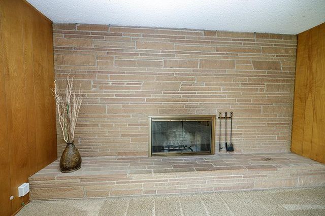 909 Mount Vernon Dr, Modesto, CA 95350