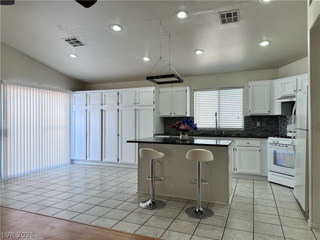 1098 Havenworth Avenue, Las Vegas, NV 89123