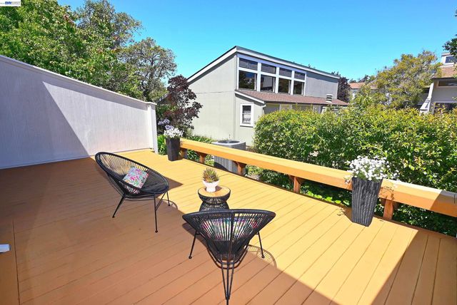 3320 Kimberly Way, San Mateo, CA 94403