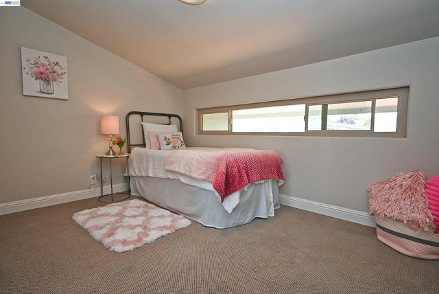 3320 Kimberly Way, San Mateo, CA 94403