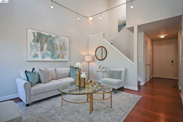 3320 Kimberly Way, San Mateo, CA 94403