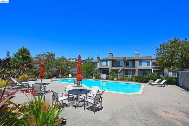 3320 Kimberly Way, San Mateo, CA 94403