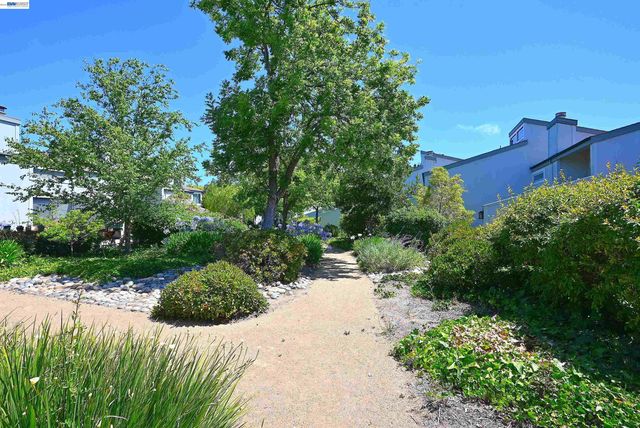 3320 Kimberly Way, San Mateo, CA 94403