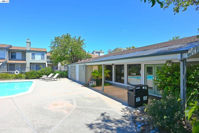 3320 Kimberly Way, San Mateo, CA 94403