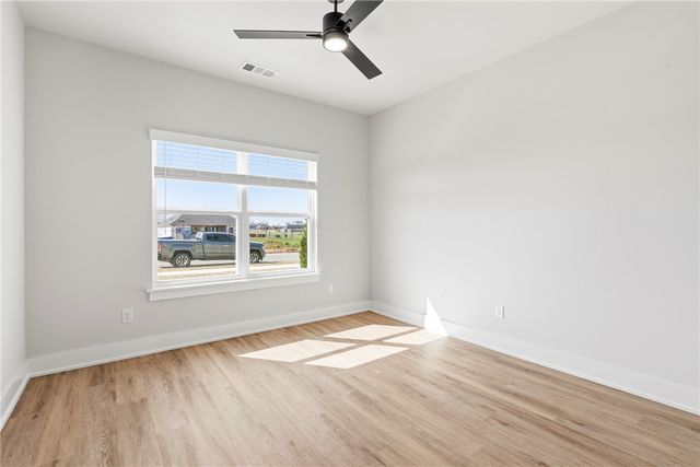 138 N Panther Avenue, Farmington, AR 72730