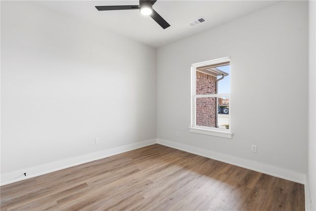 138 N Panther Avenue, Farmington, AR 72730