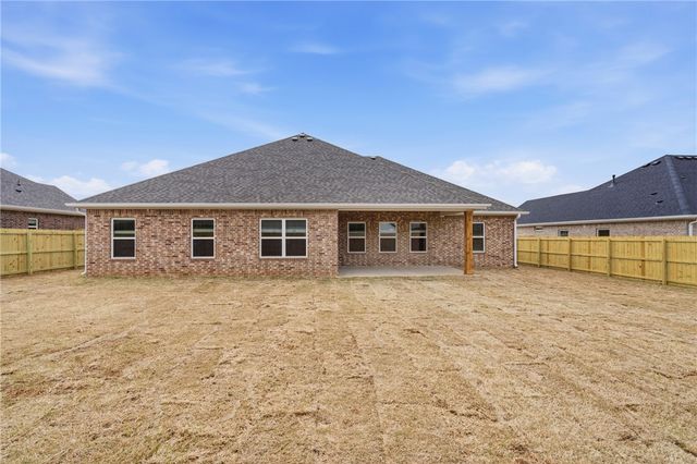 138 N Panther Avenue, Farmington, AR 72730