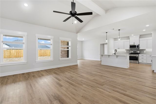 138 N Panther Avenue, Farmington, AR 72730