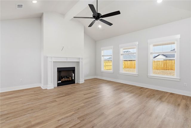 138 N Panther Avenue, Farmington, AR 72730