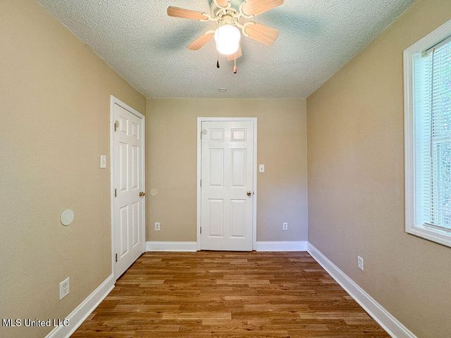 210 Gulfside Street, Waveland, MS 39576