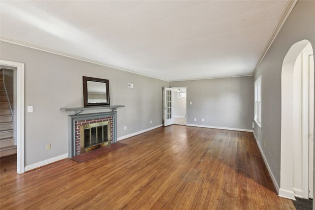 2204 44th Street, Des Moines, IA 50310