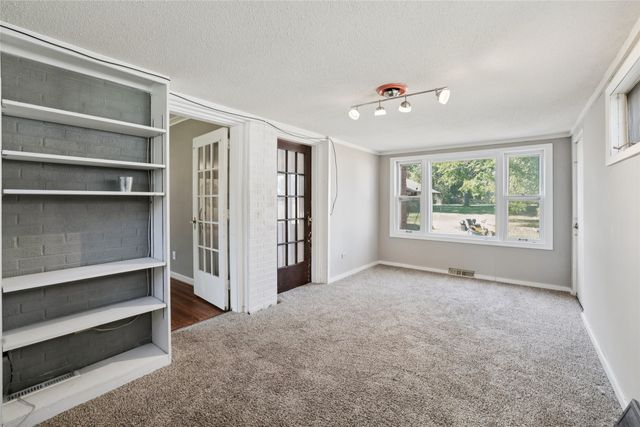 2204 44th Street, Des Moines, IA 50310