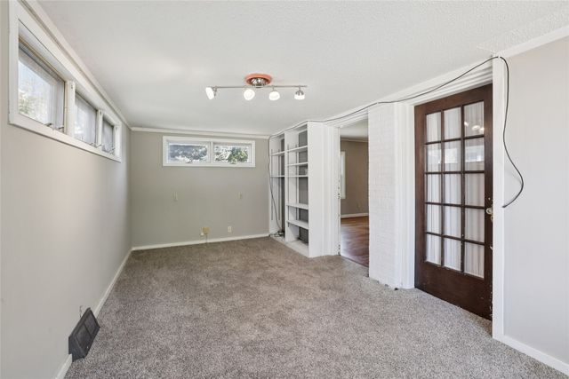 2204 44th Street, Des Moines, IA 50310