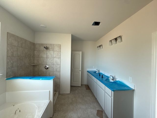 1221 Sabine River Lane, Springtown, TX 76082