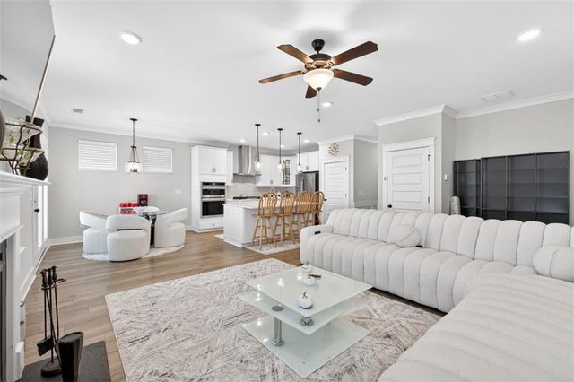 162 Bull Shoals Way, Hoschton, GA 30548